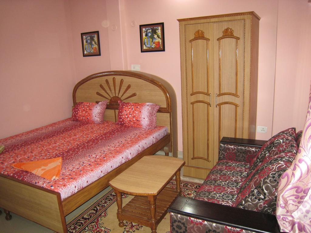 Krishna Paying Guest House Varanasi Bilik gambar
