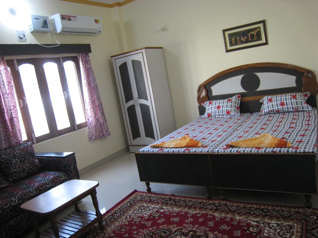 Krishna Paying Guest House Varanasi Bilik gambar